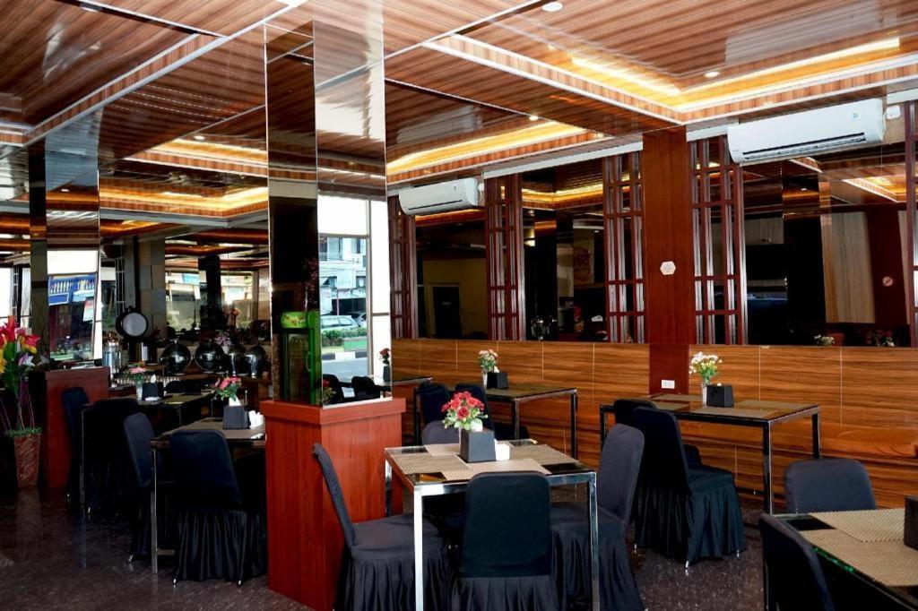 Ren'Z Hotel Bangka Island  Eksteriør billede